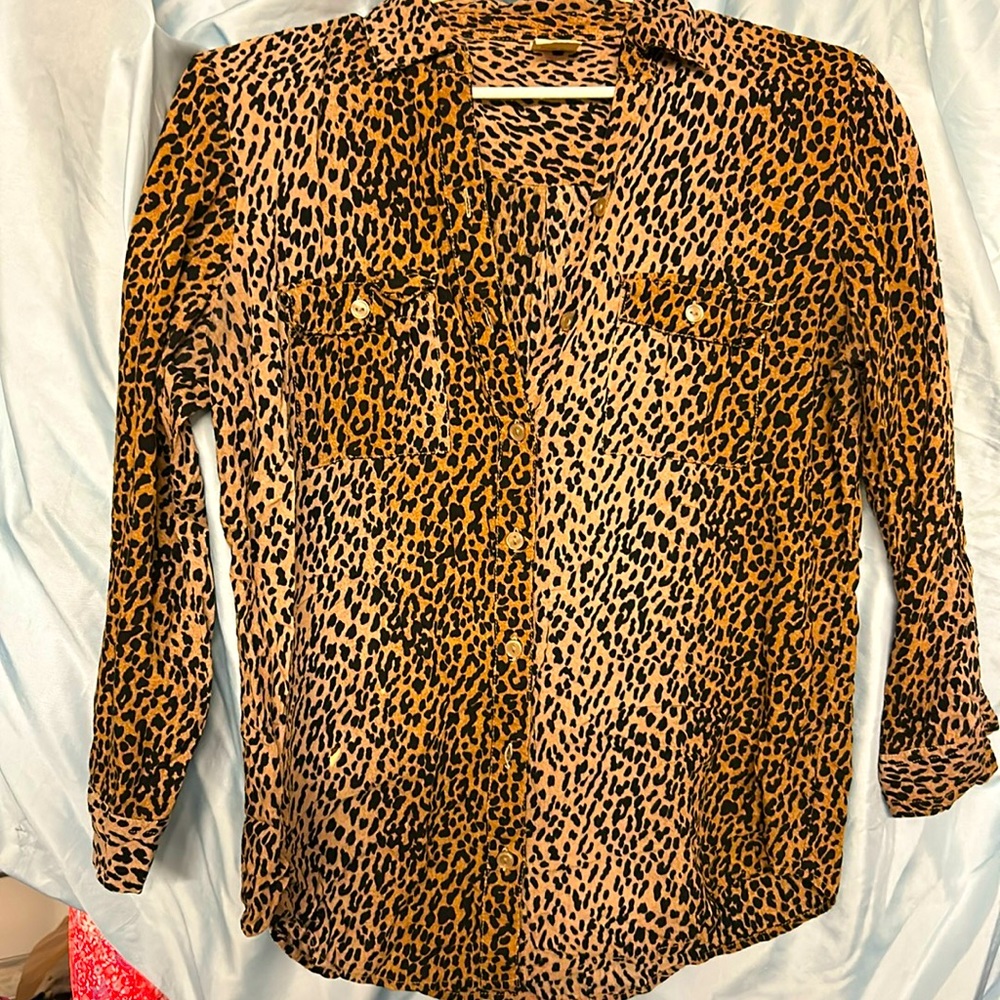 Women’s long sleeve blouse